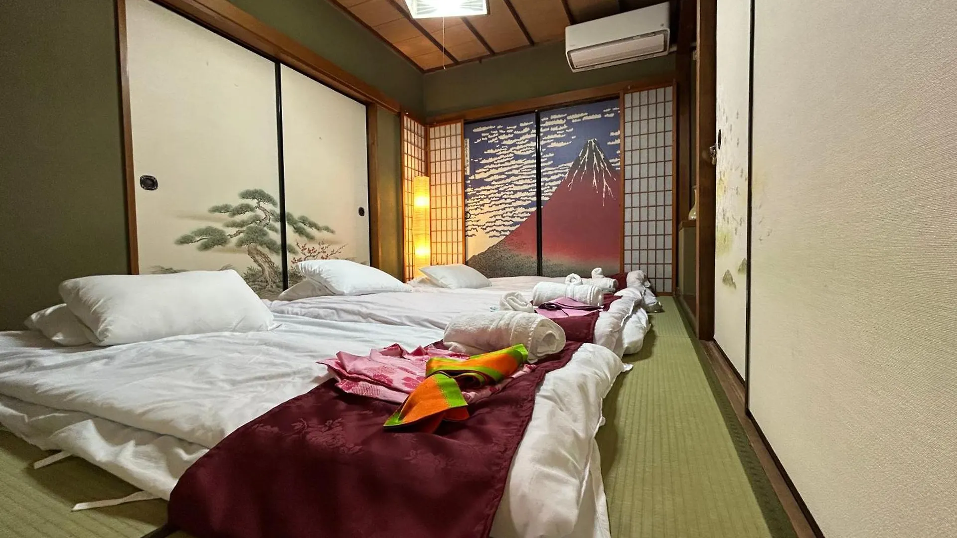 新宿•新大久保徒歩8分日本庭園の宿 Tokyo Apartment